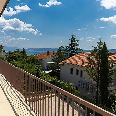 4 Bedroom Awesome In